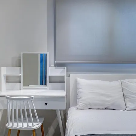 Molos Beachfront Apartments In Diakopto Extérieur photo