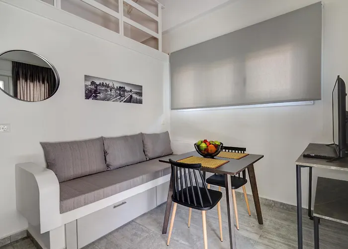 Molos Beachfront Apartments In Diakopto