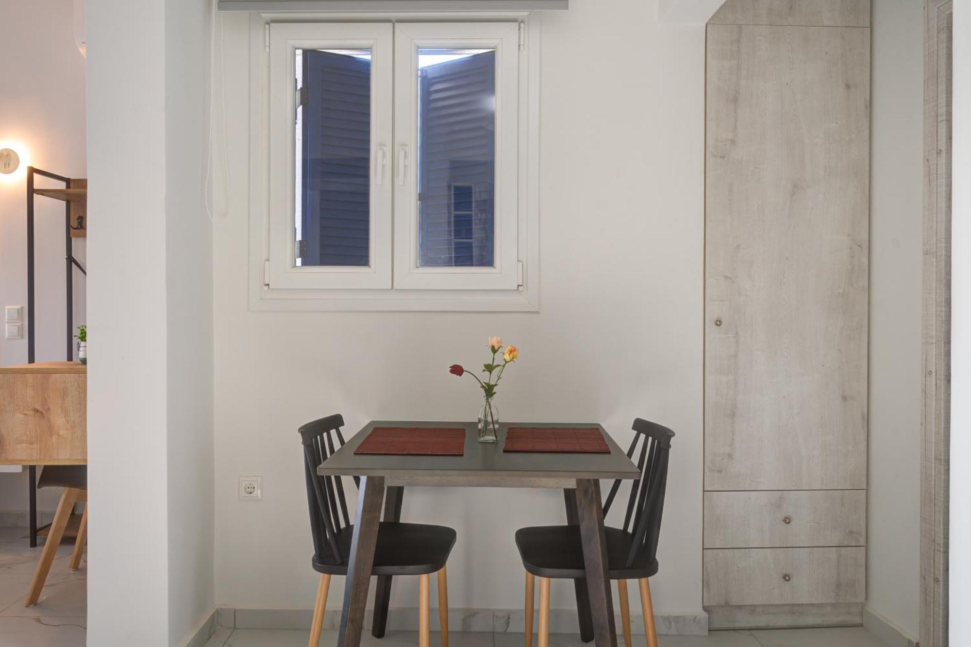 Molos Beachfront In Apartment *