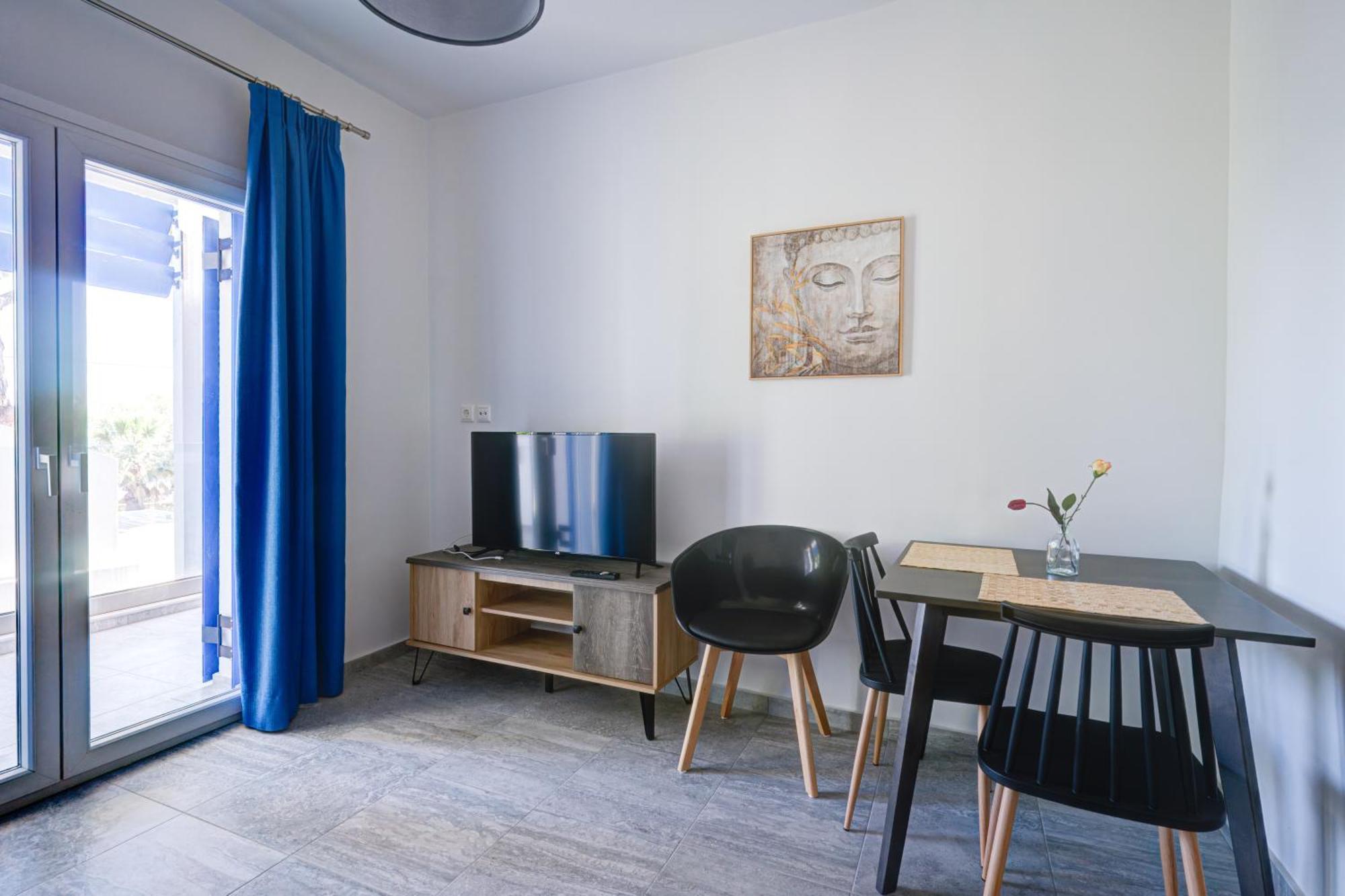 Apartment Molos Beachfront In
