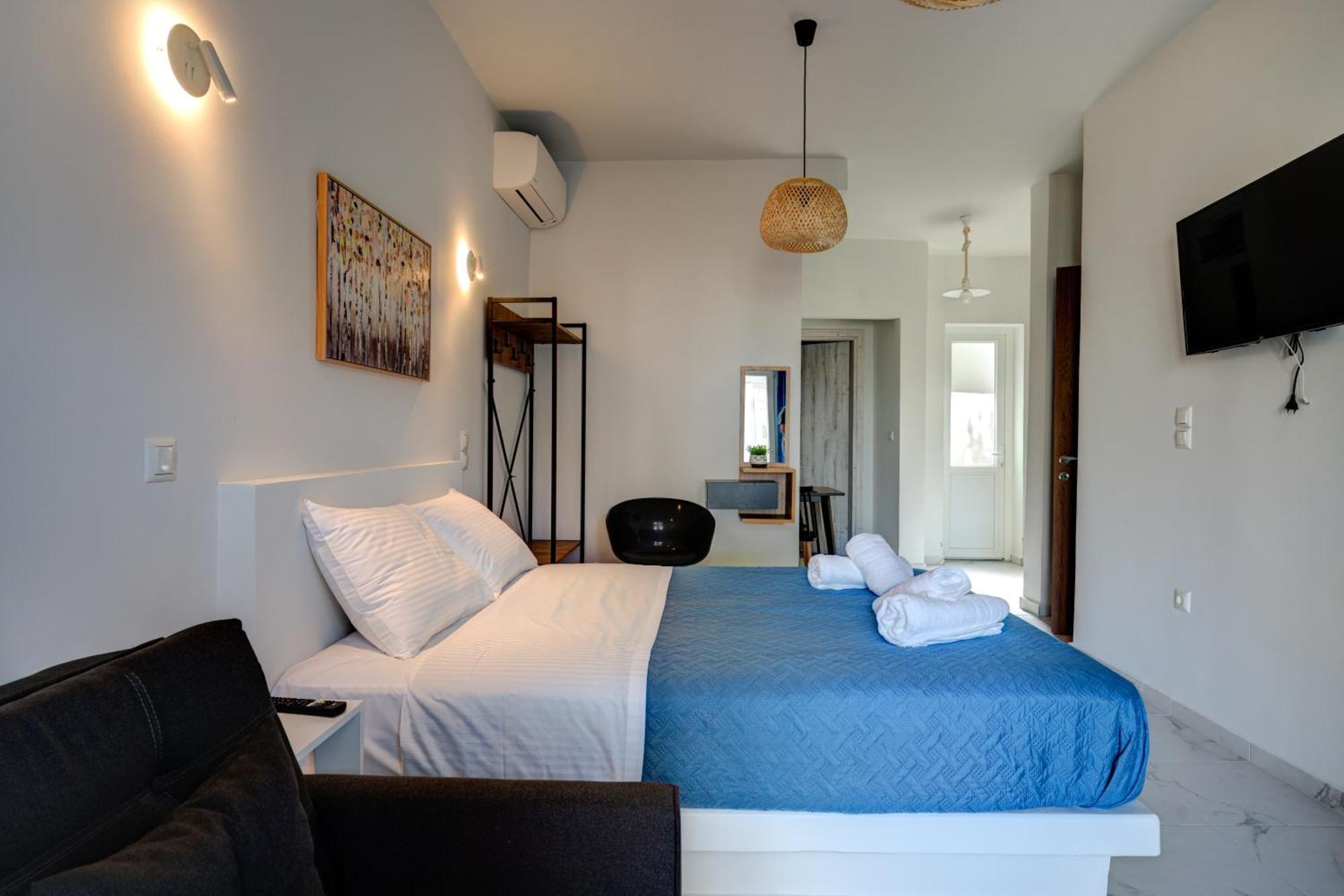 Molos Beachfront In Apartment *