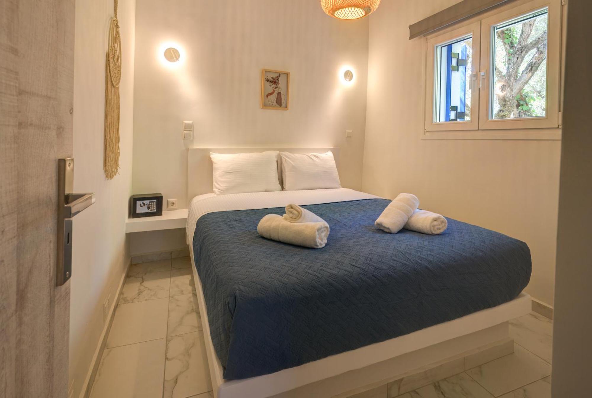 Apartment Molos Beachfront In
