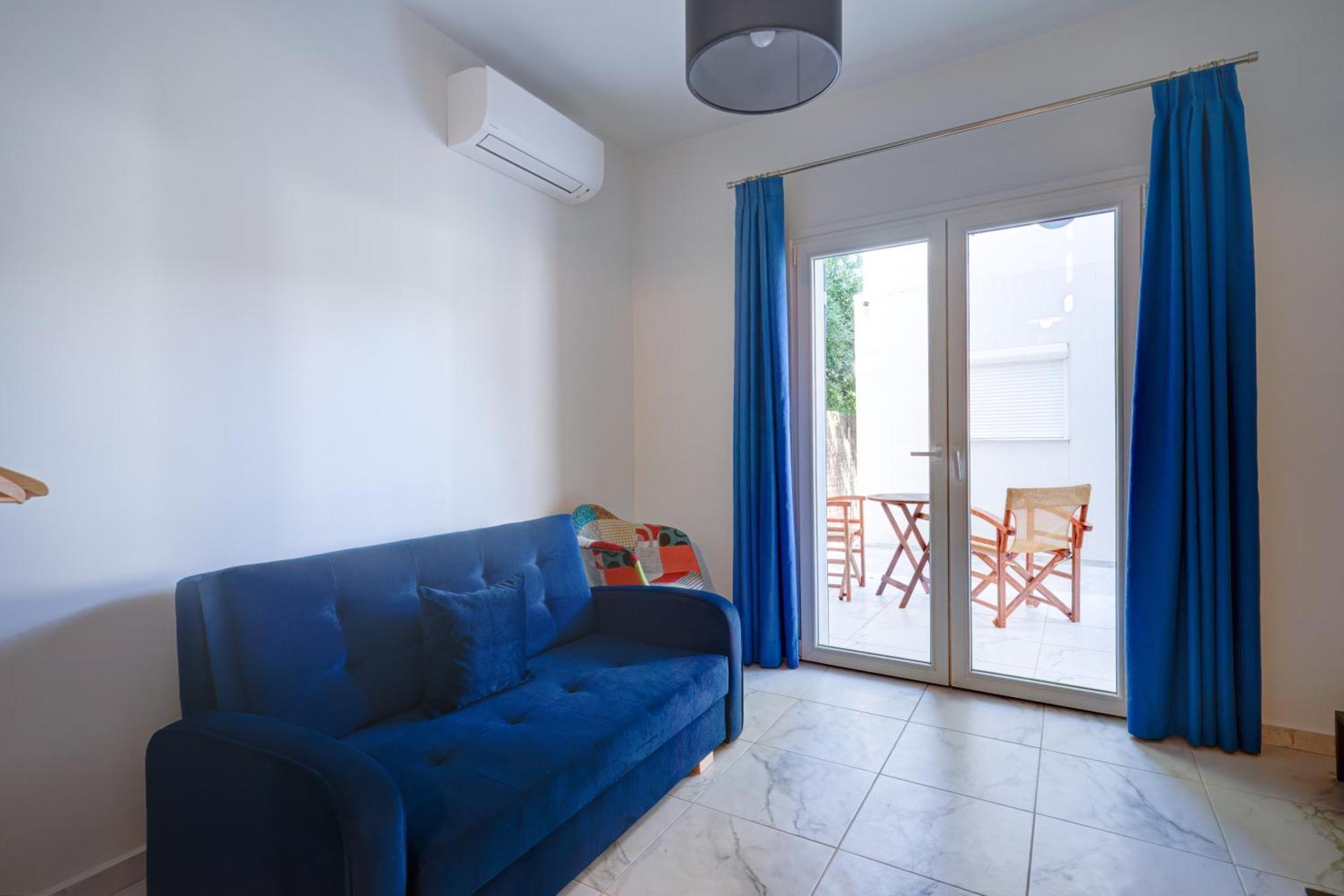 Molos Beachfront In Diakopto