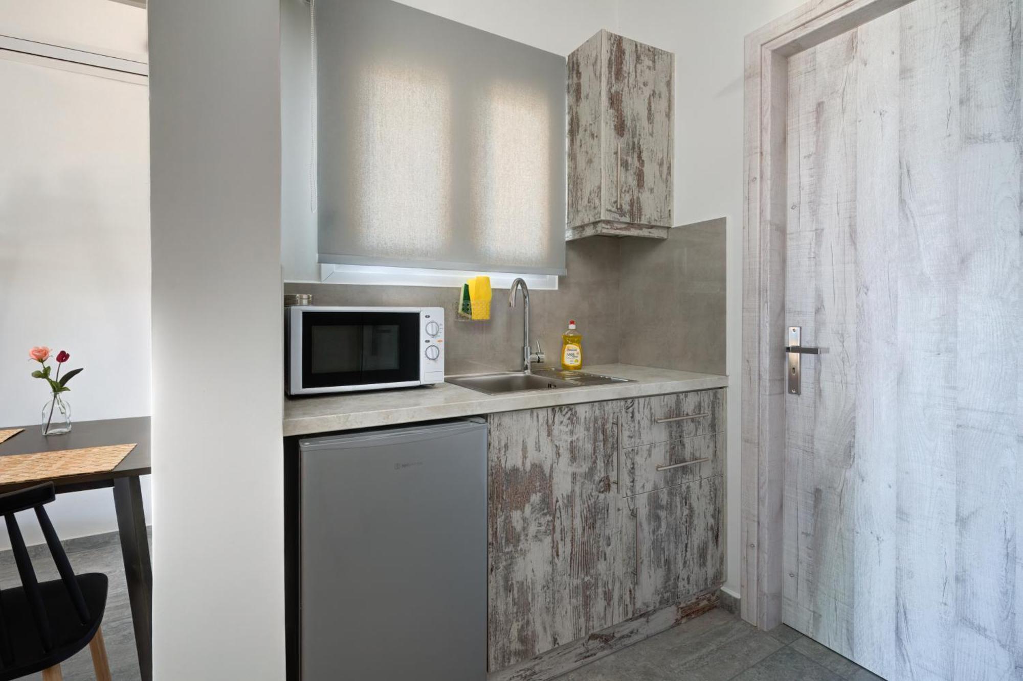 Molos Beachfront In Apartment